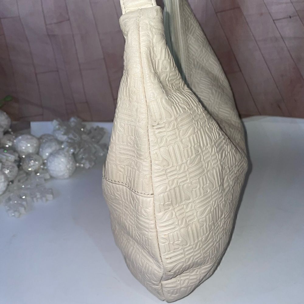 Stone Mountain Embossed Signature Leather Shoulder Bag Beige Large - Picture 5 of 8